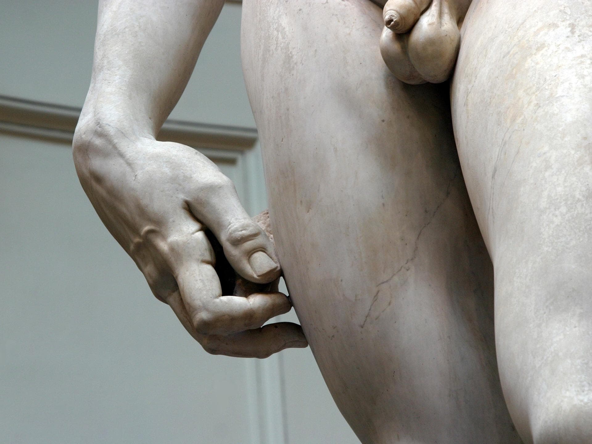davidstatue_penis_istock