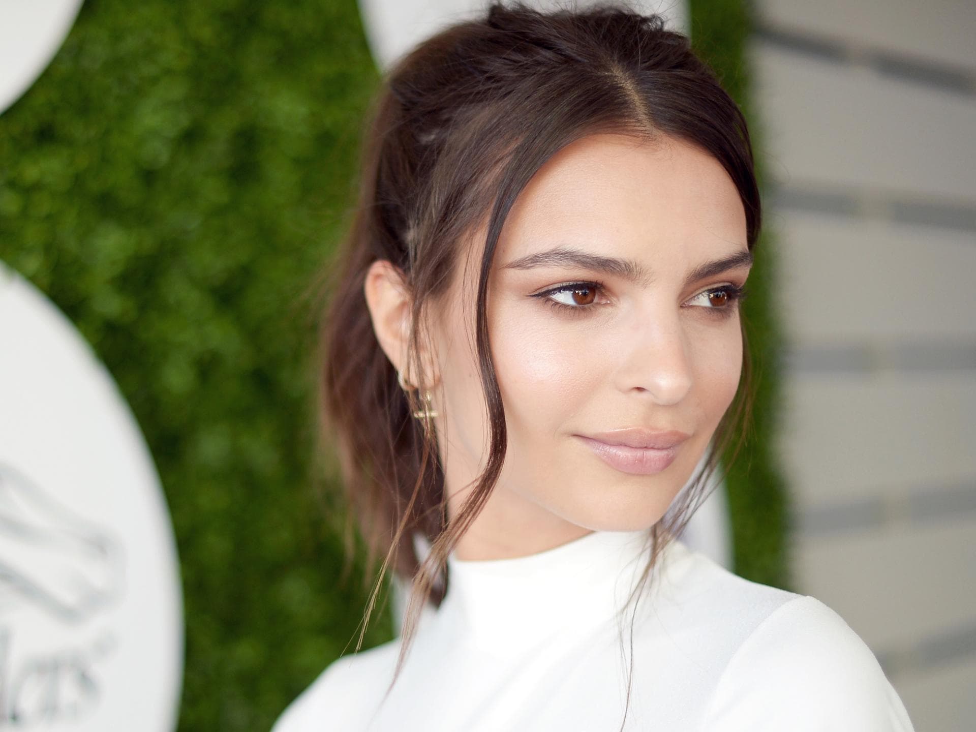 emily-ratajkowski-pferdeschwanz emily-ratajkowski-pferdeschwanz
