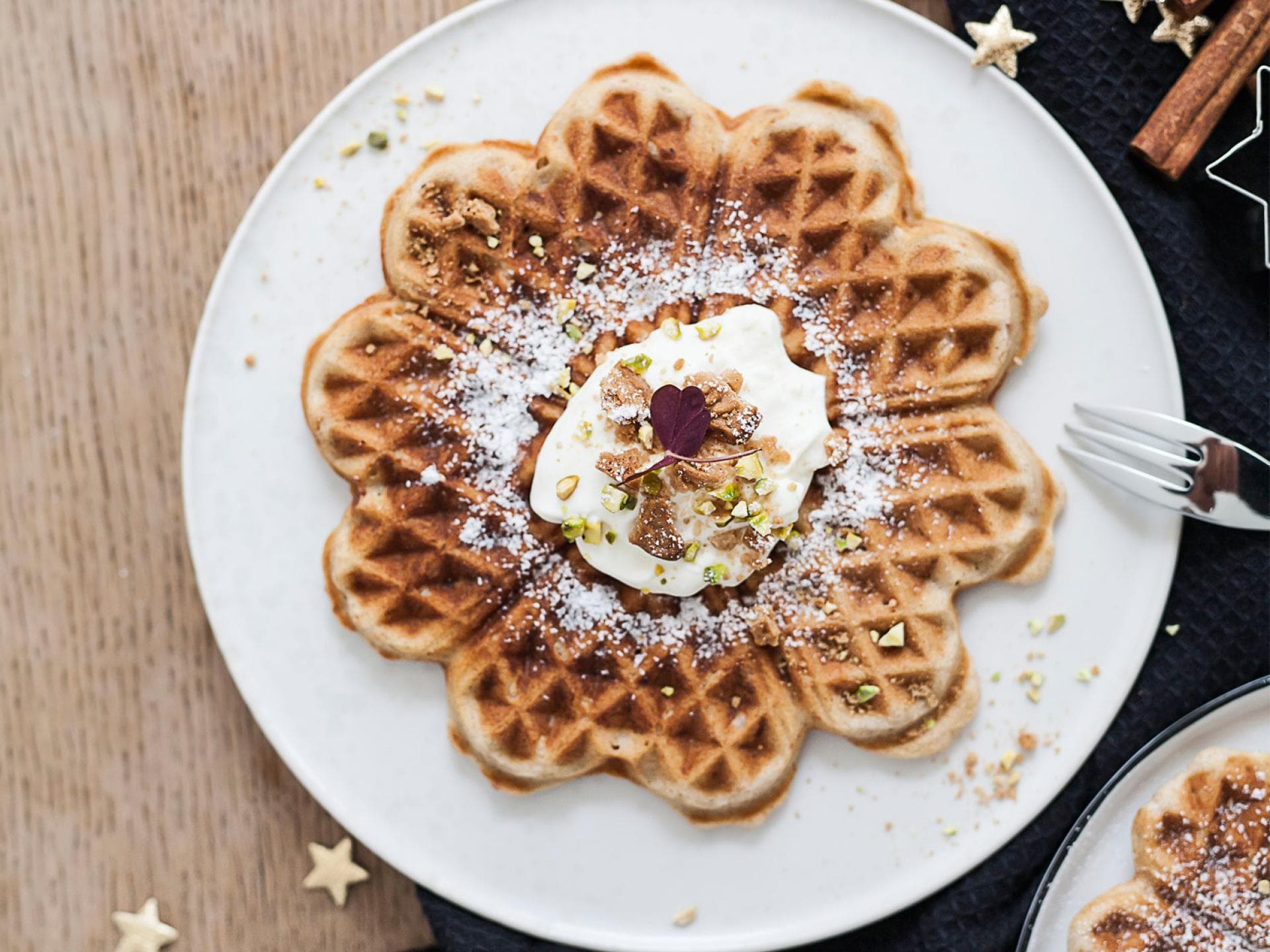 Weihnachtliche Waffeln mit Spekulatius