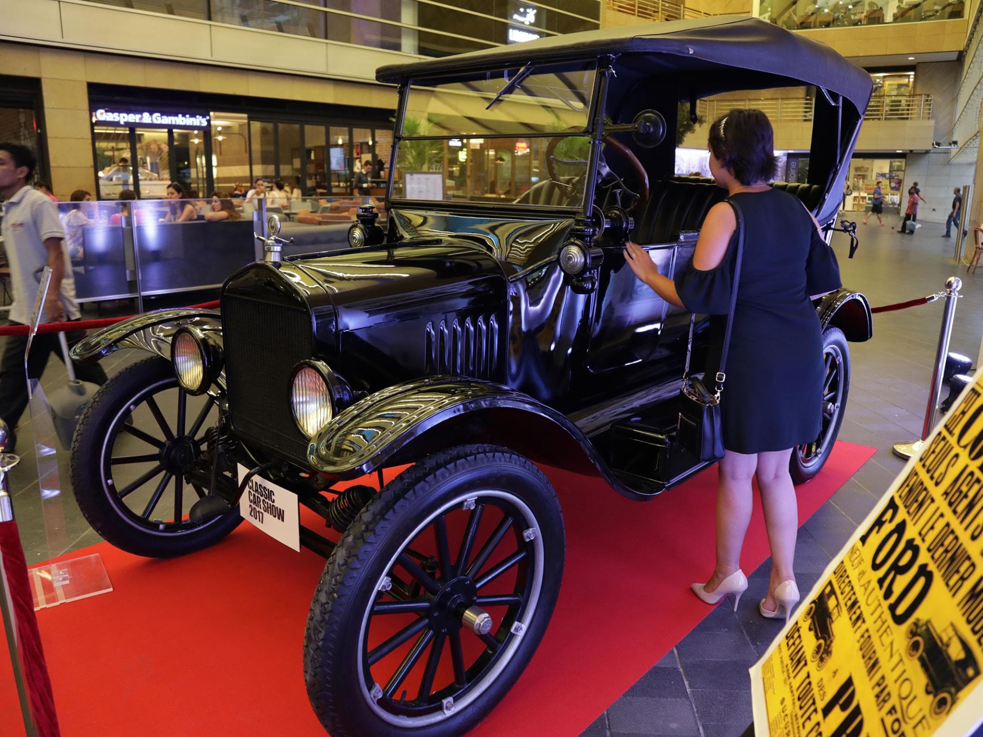 auto-legenden-ford-model-t_2000x1500
