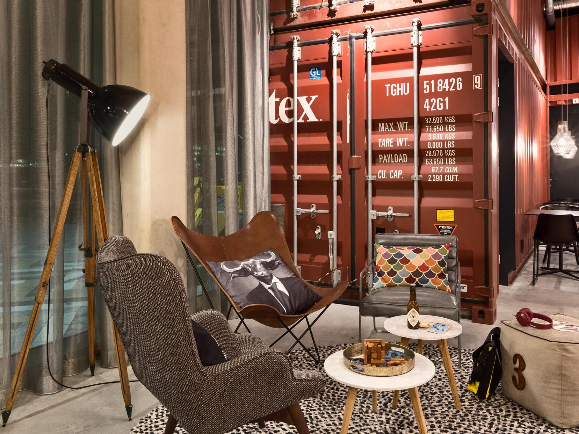 moxy-lobby moxy-lobby