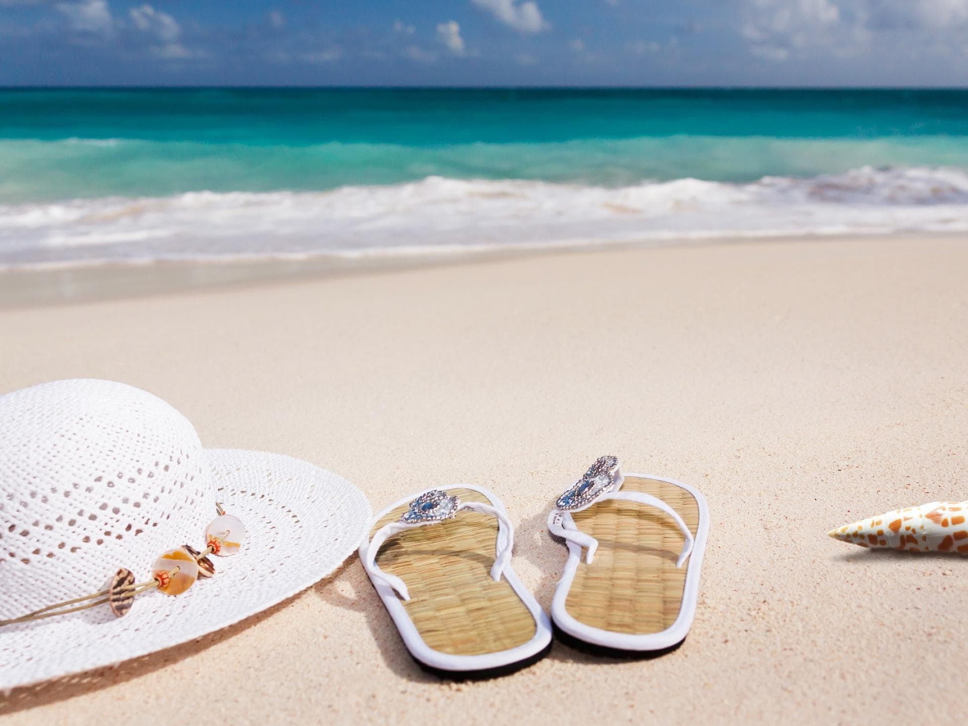 beach-3369140_1920