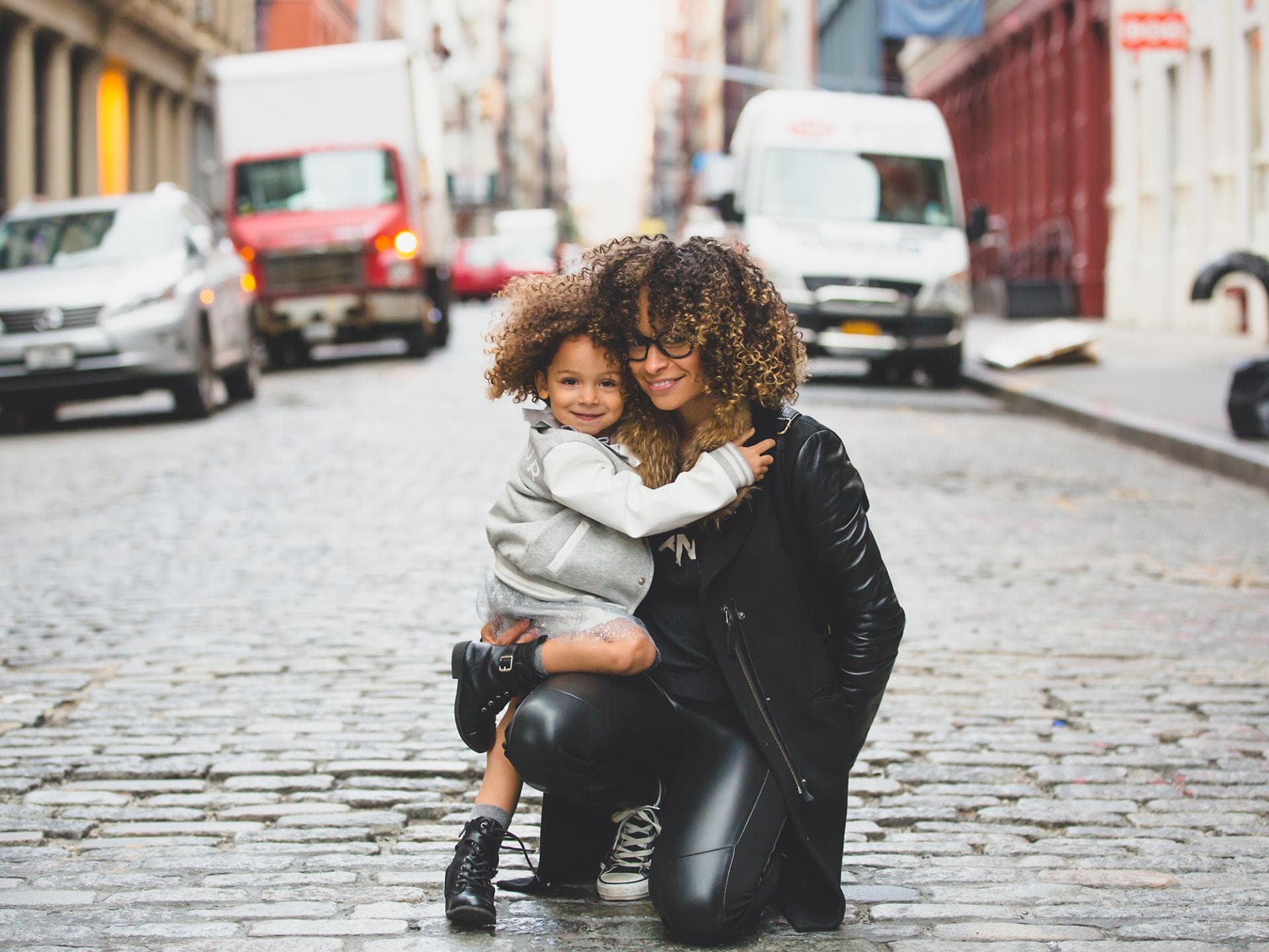 junge-mama-jung-mutter-familie-karriere-privatleben