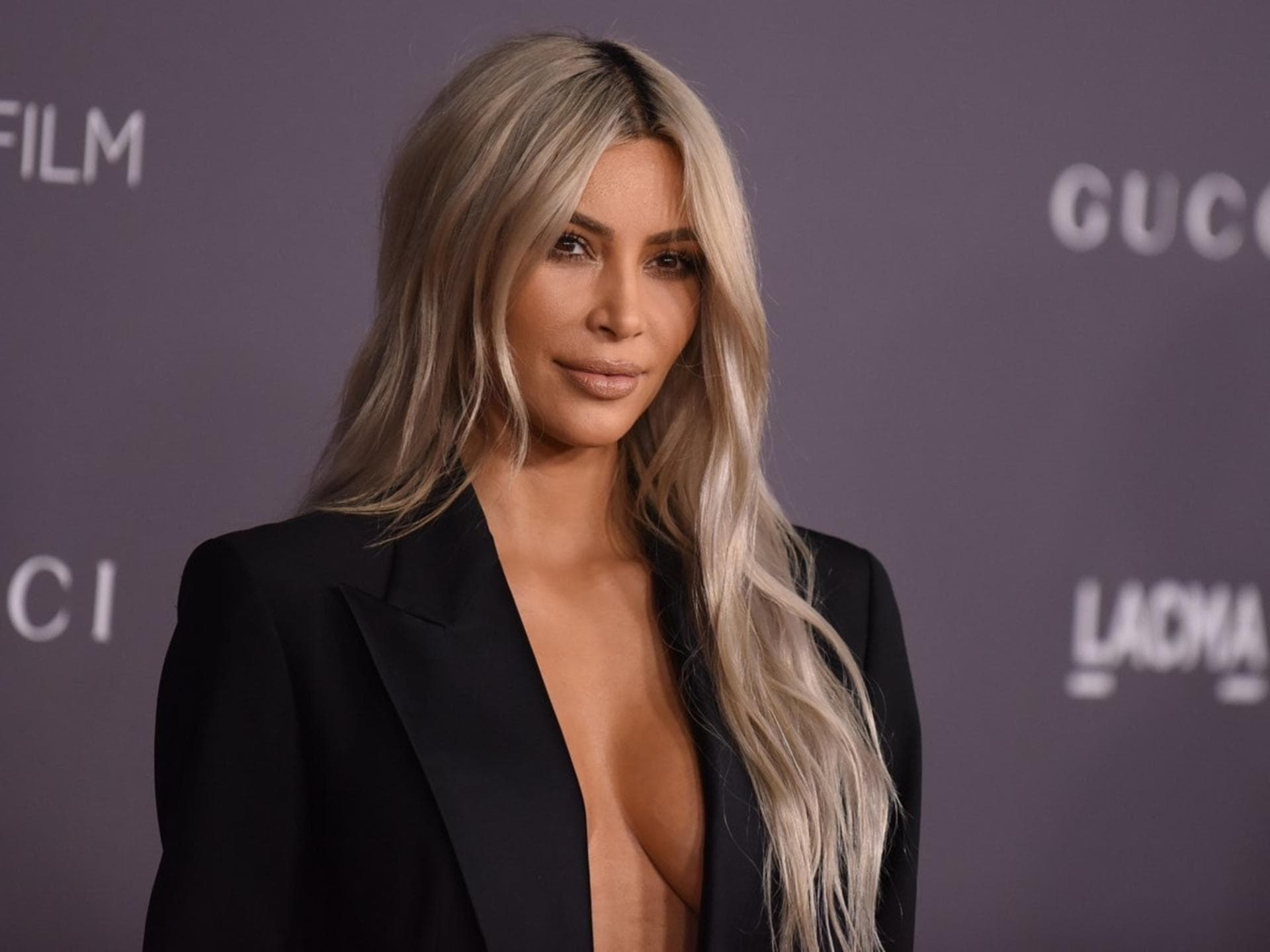 kim-kardashian-beauty trend a human chrissy teigen kim-kardashian-beauty trend a human chrissy teigen