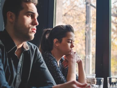 paar unglücklich beim date