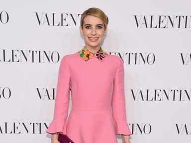 Emma Roberts pinkes Kleid