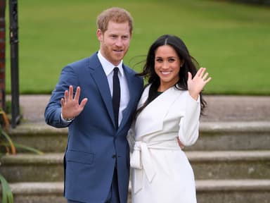 Prinz Harry Meghan Markle winken in die Kamera