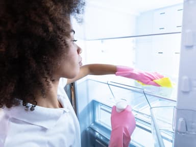 Kühlschrank reinigen