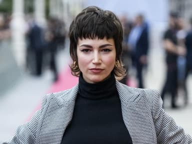Ursula Corbero mit einem Vokuhila