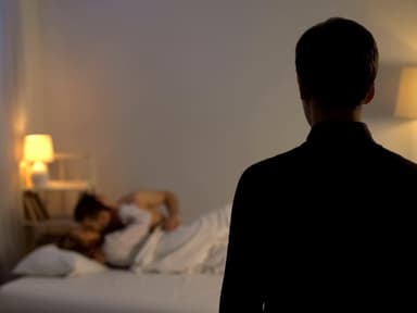 Cuckold sieht beim Fremdgehen zu