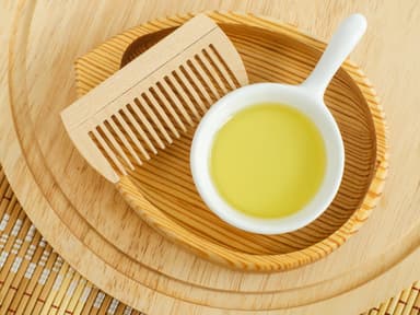 Rizinusöl für die Haare Anwendung und Wirkung