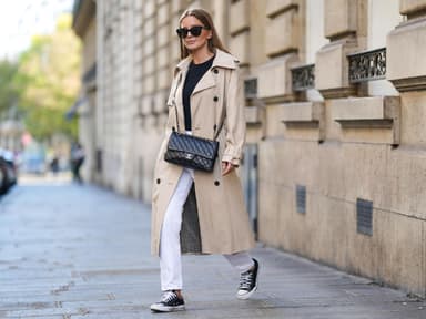 Trenchcoat im Frühling