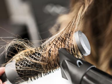 Haare föhnen