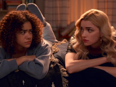 Ginny & Georgia
