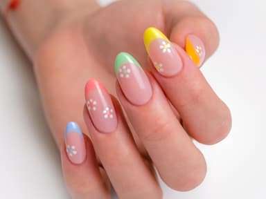 Nageltrend Blumen