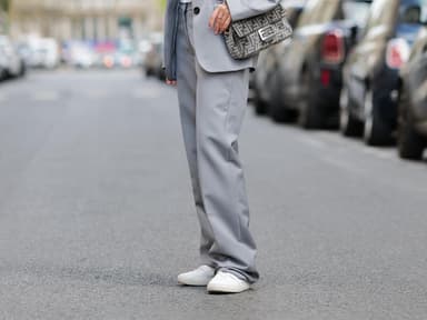 Weiße Sneaker