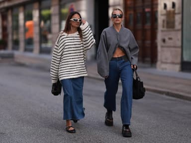 Zwei Frauen mit Pullovern in Kopenhagen