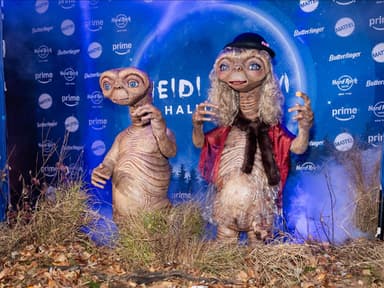Heidi Klum und Tom Kaulitz als E.T.