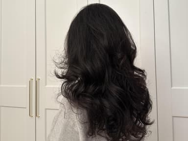 Lockige Haare