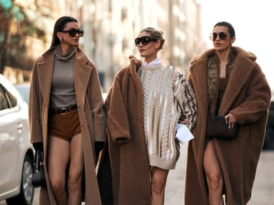 3 frische Farben, die Fashionistas mit Braun kombinieren