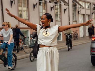 Statt Shorts + T-Shirt: Das ist die neue Sommer-Uniform der Fashionistas