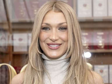 Statt Sandalen: Bella Hadid trägt die It-Schuhe der French Girls