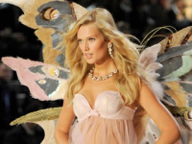 Victoria's Secret Fashion Show 2011