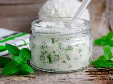 5 DIY-Peelings zum Selbermachen