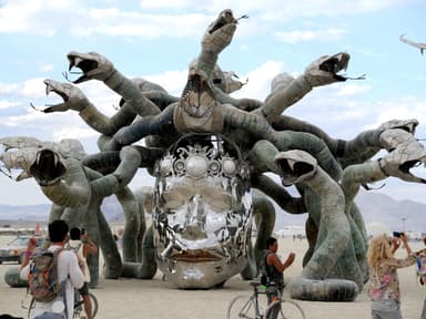 Bruning-Man-Medusa-2000x1500