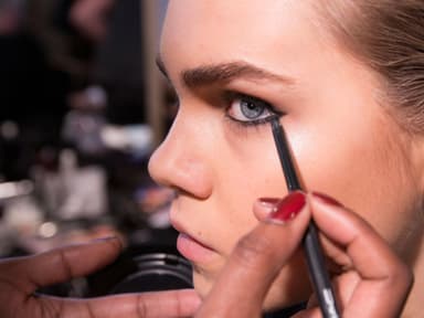 Schminkschule: Augen Make-up