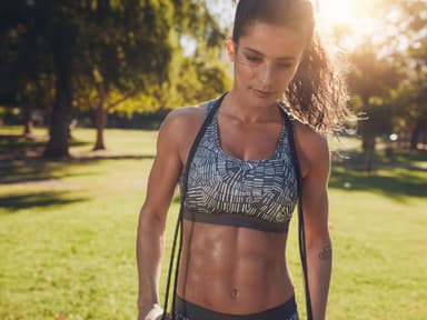 frau-mit-sixpack