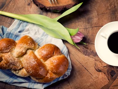 Hefezopf backen und flechten hefekranz