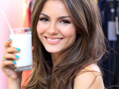 victoria-justice-milch