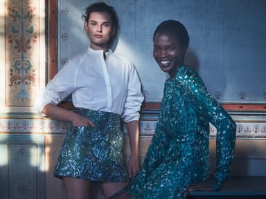 Aus Fischernetzen und recyceltem Silber: So zeigt sich die neue H&M Conscious Exclusive Collection 