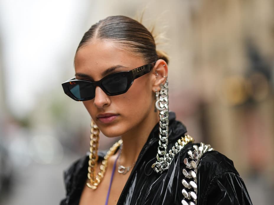  Sleek Hair: So stylst du den Trend-Look ganz einfach nach