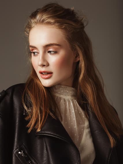 Einfache Frisur Als Hochzeitsgast : Frisuren Hochzeitsgast: Ideen Und Einfache Anleitungen