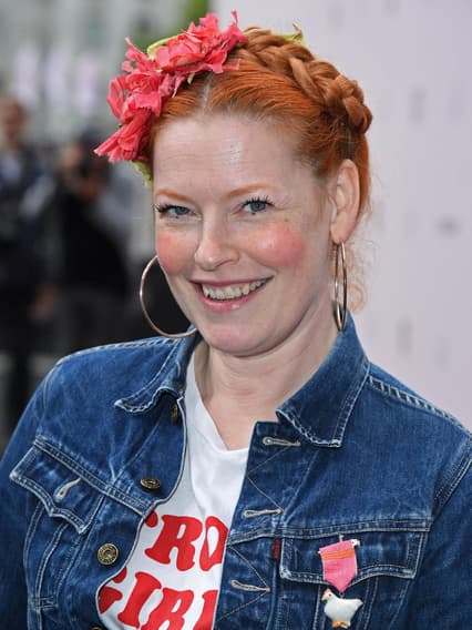 Enie van de Meiklokjes: Alter und Karriere der beliebten Moderatorin Enie van de Meiklokjes: Alter und Karriere der beliebten Moderatorin