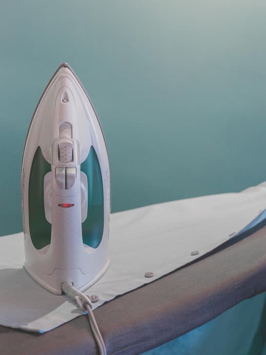 Polyester bügeln Anleitung, Temperatur und wichtige Tipps