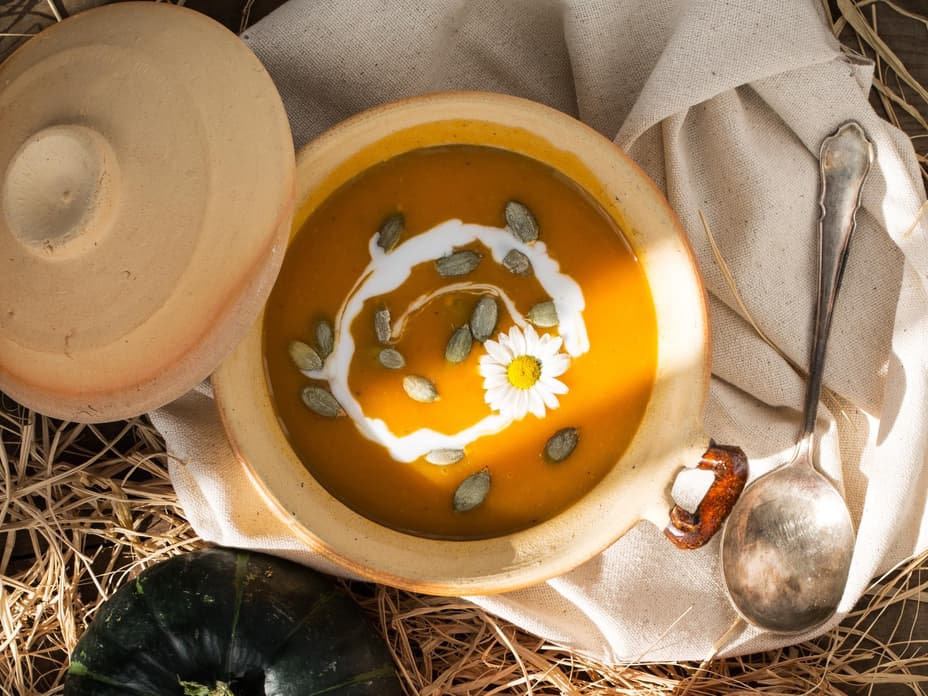 Kürbis schälen: So klappt es bei Hokkaido, Butternut und Co.