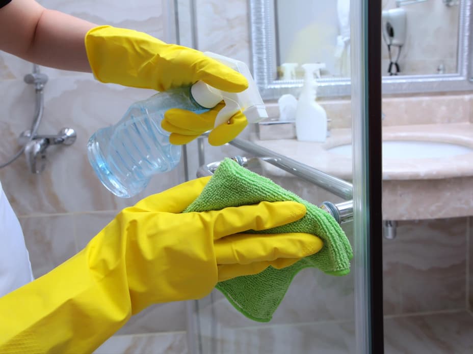 Kalk entfernen Dusche So wird die Duschkabine wieder sauber