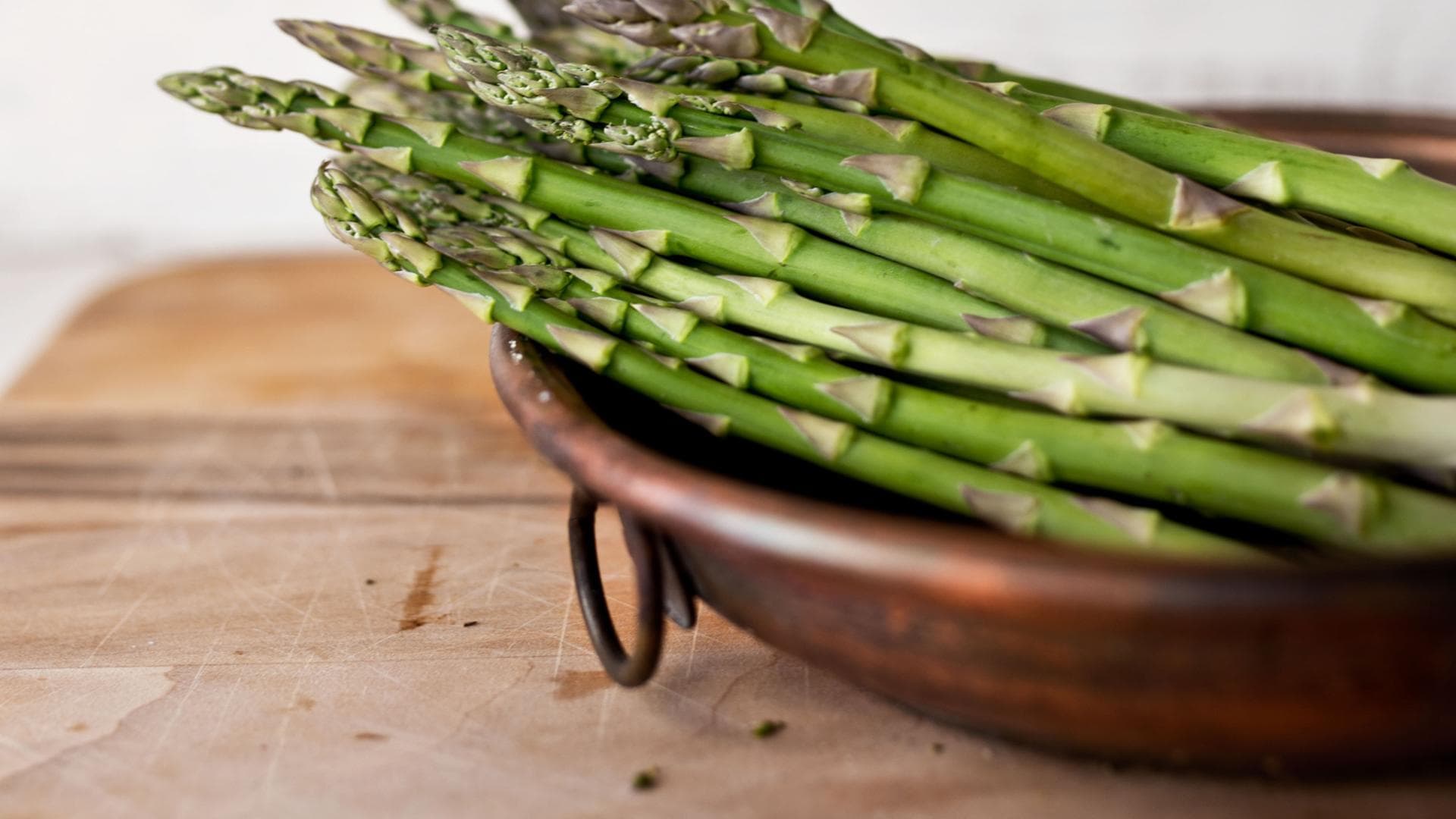 Wegen Asparagin: Kann Spargel Brustkrebs verursachen?