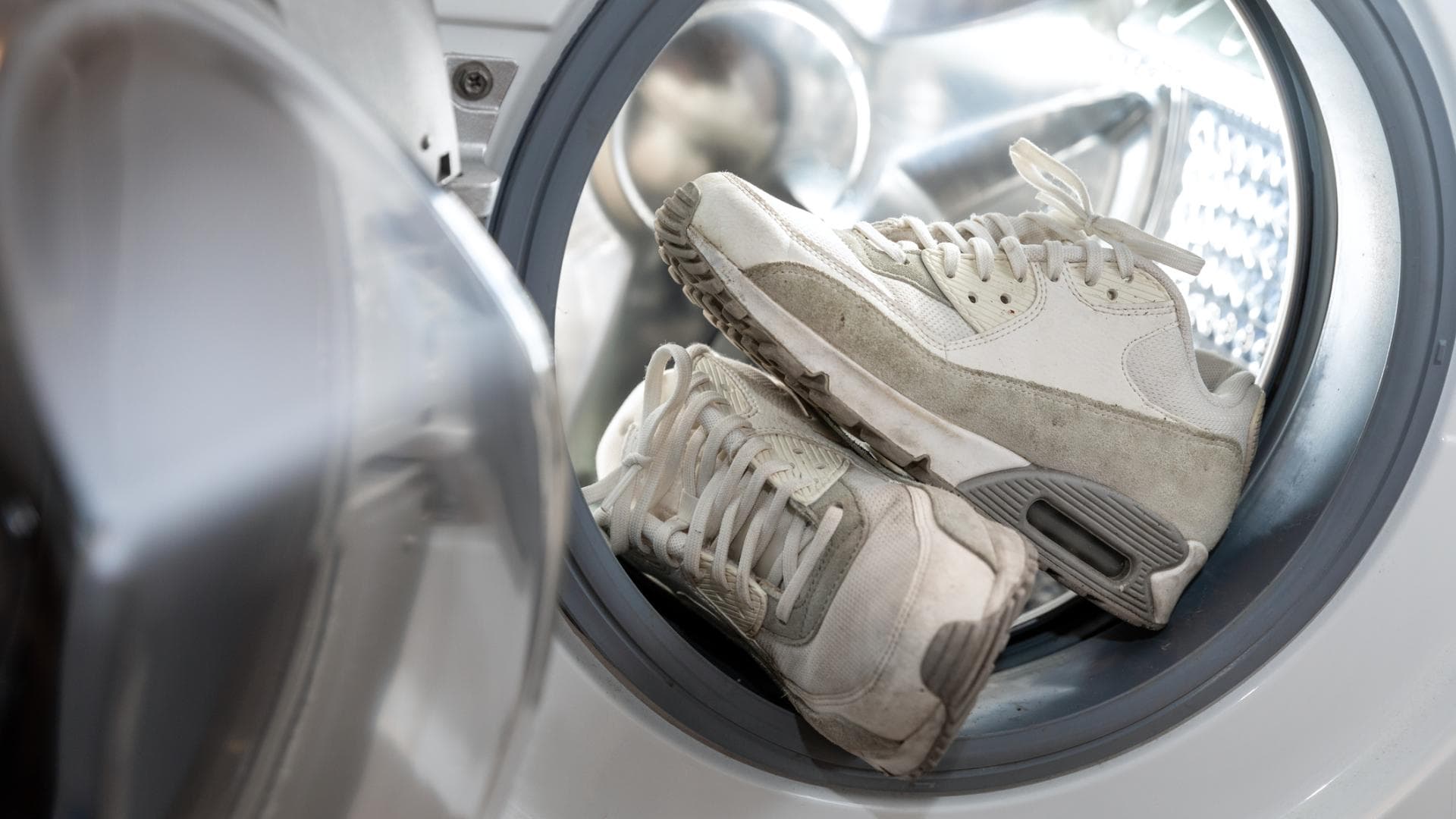 Schuhe in Waschmaschine waschen So werden sie sauber