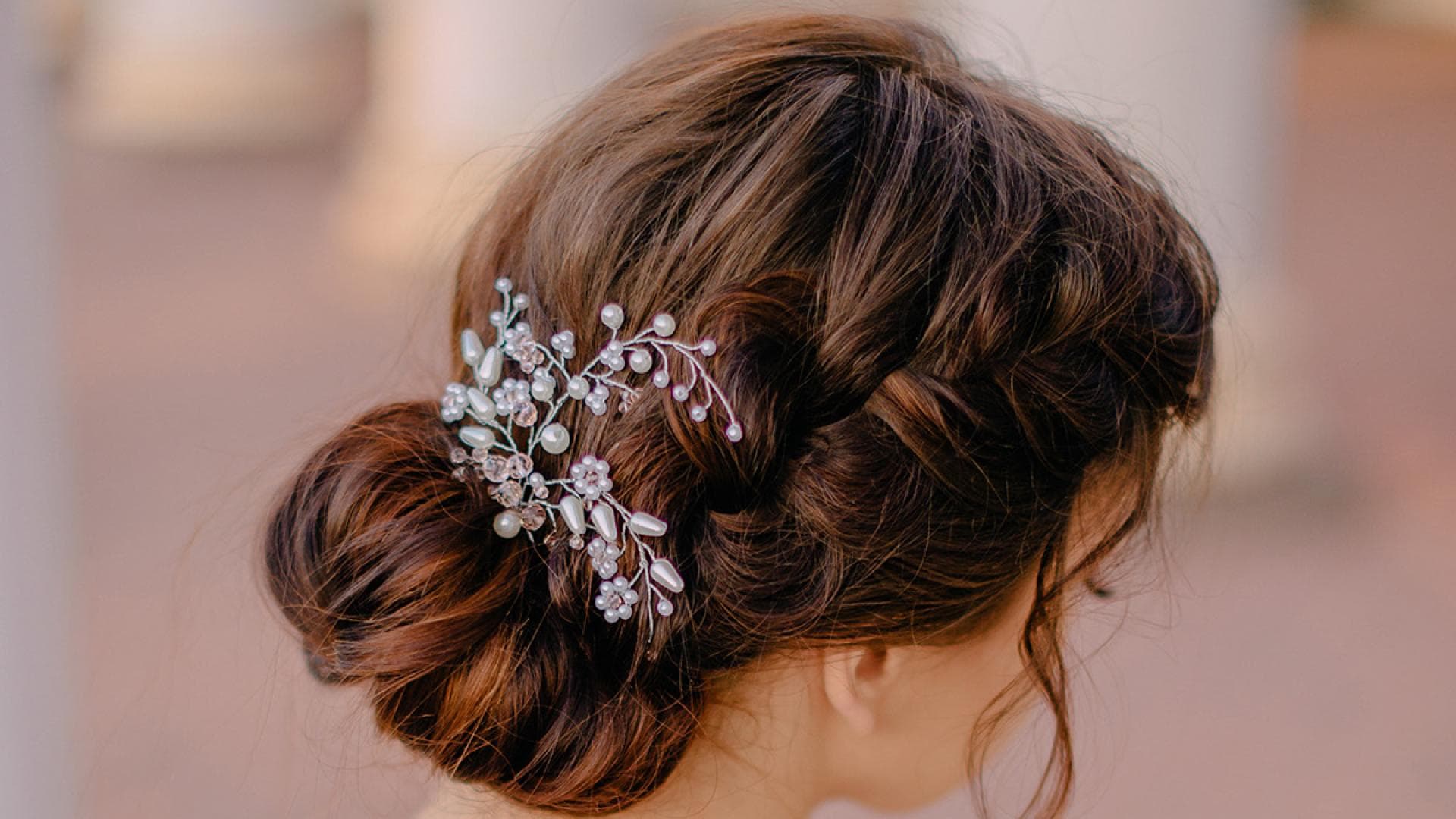 Hochzeitsfrisur selbst gemacht: 5 einfache Brautfrisuren