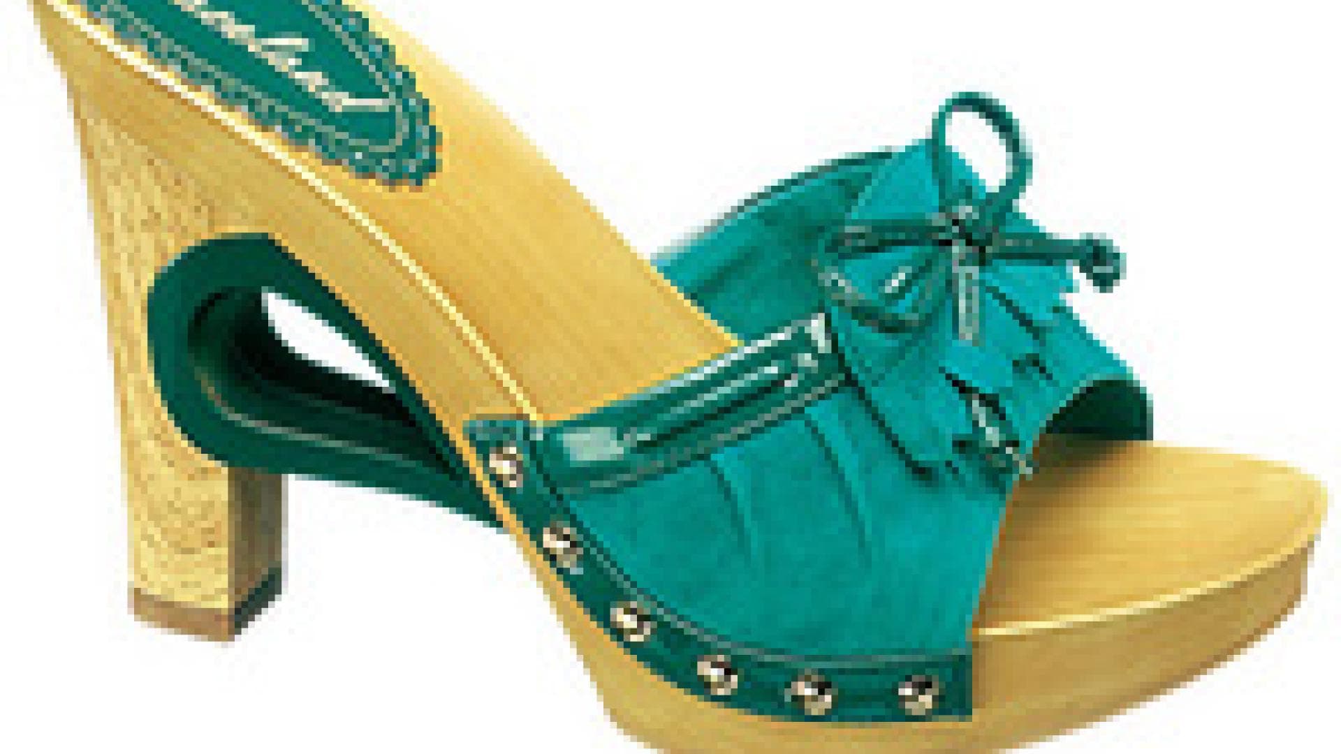 Clogs Schuhe mit Holzsohle sind hip!