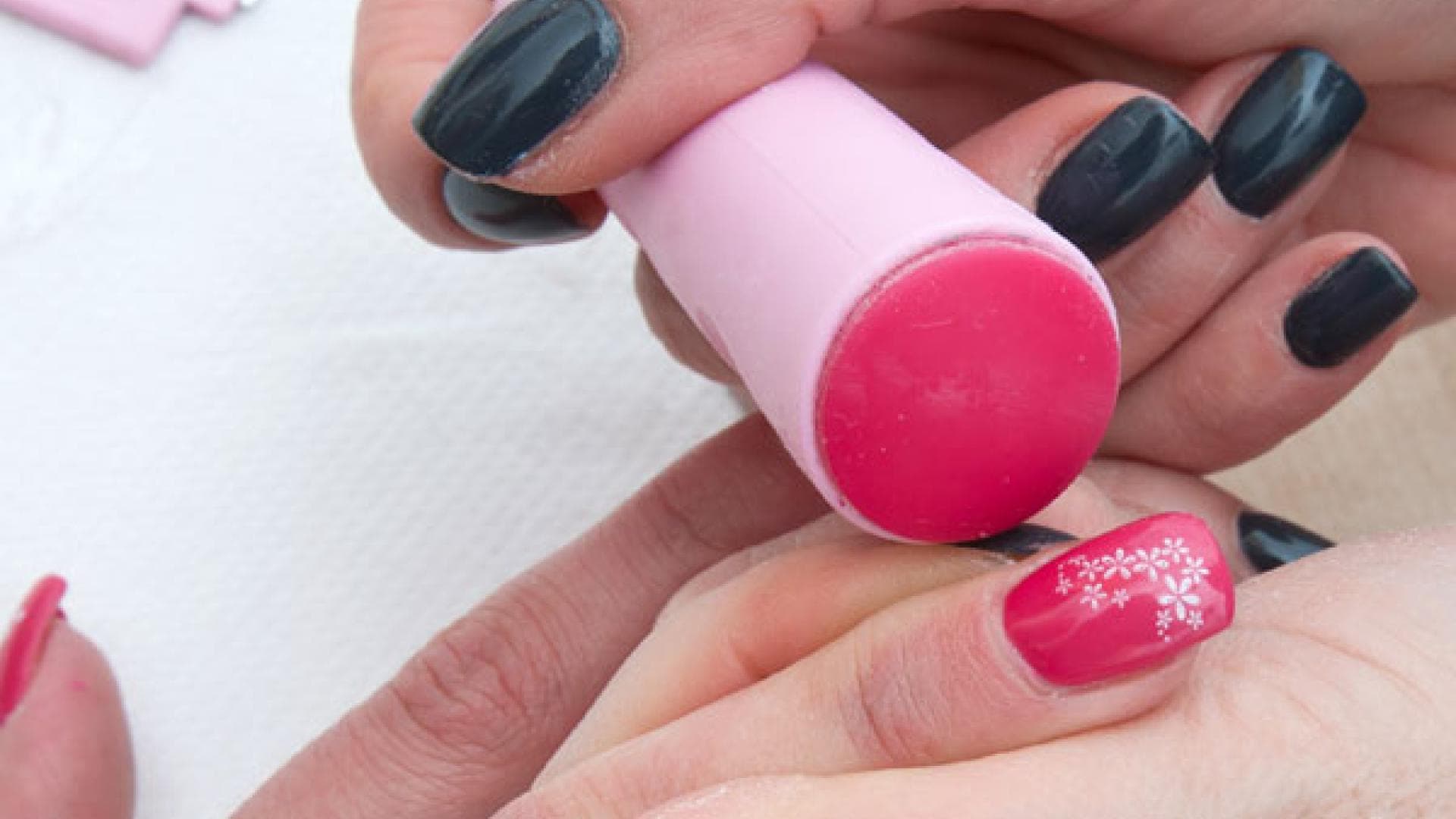 Neues Nageldesign Nagelstempel