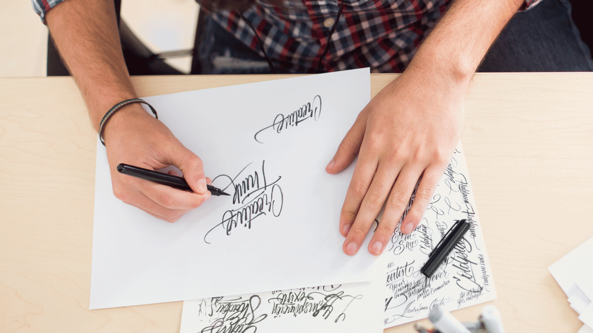  Foto zu Handlettering: Anleitung für kunstvolle Buchstaben 