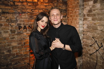 Matthias Schweighofer Hochzeitsplane Mit Ruby O Fee